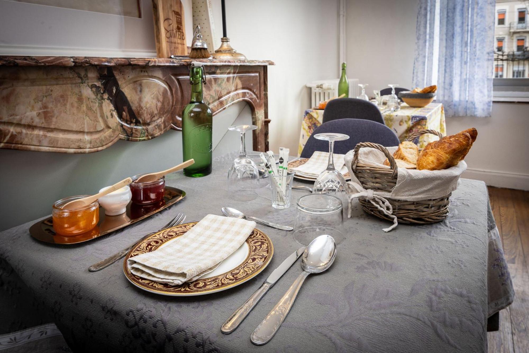 Bed & Breakfast Salutbb D'hote Carcassonne