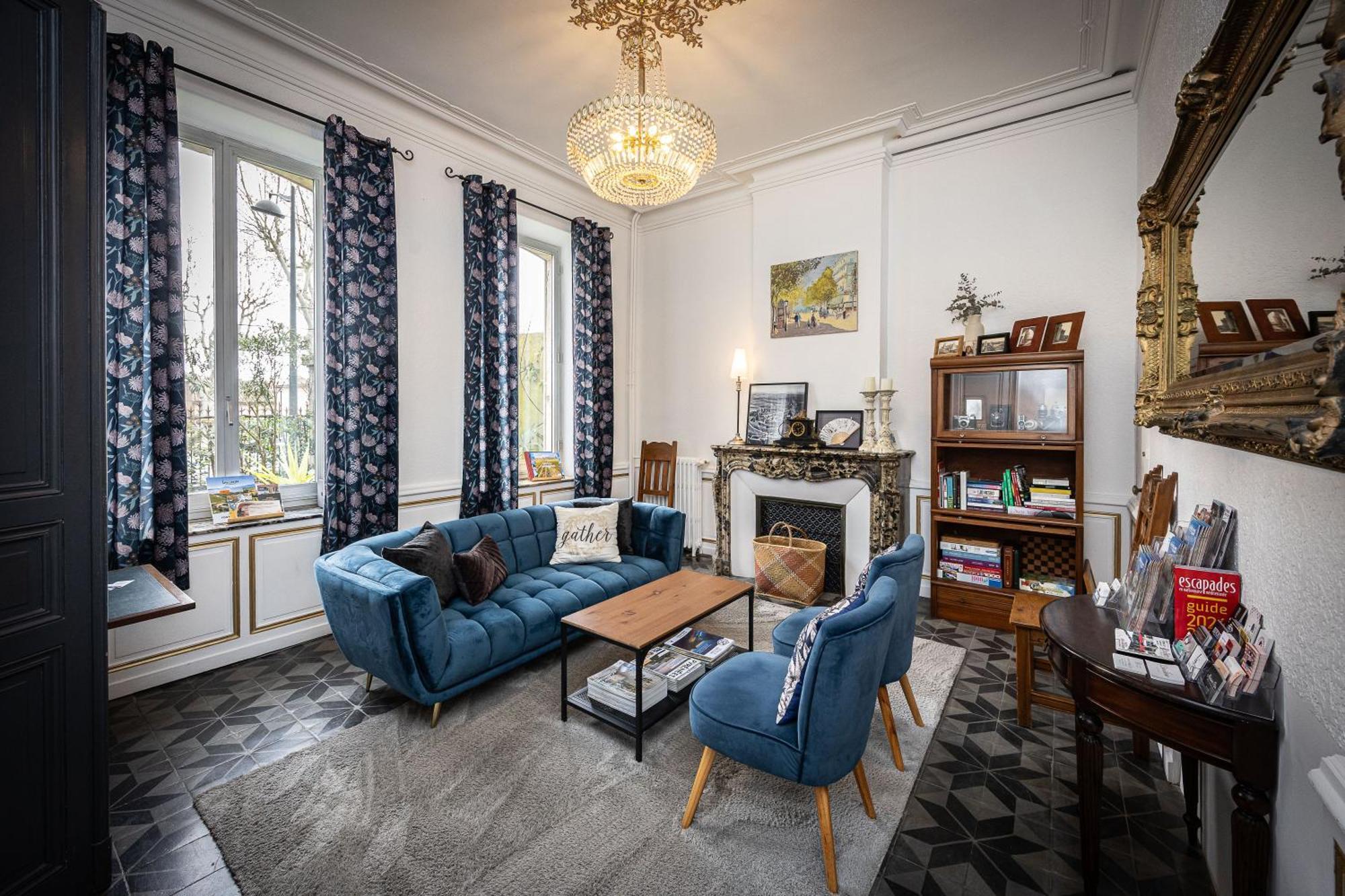 Salutbb D'hote Bed and breakfast